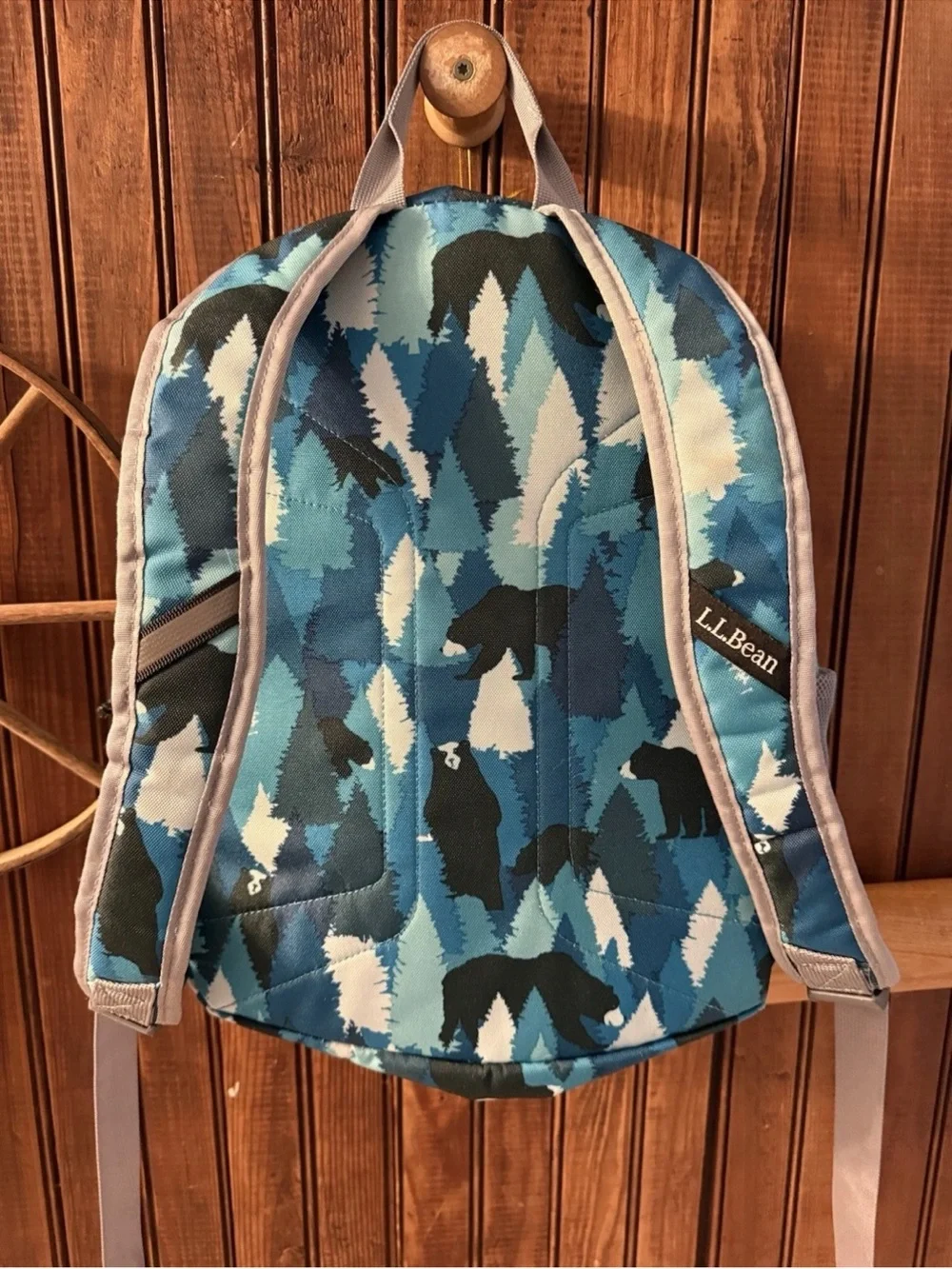 L.L.Bean Deluxe Book Bag Backpack Blue Reflective Stripe Youth Size Bears Woods